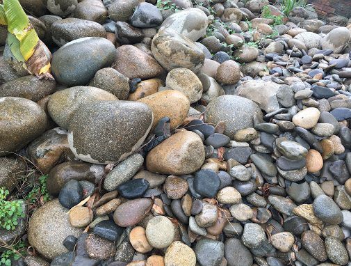 đá làm hồ cá koi